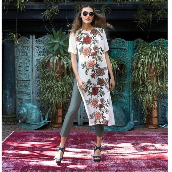 *SOLD* 🎉HP!🎉NWT Vince Camuto Boho Sheer Dress - Picture 3 of 8